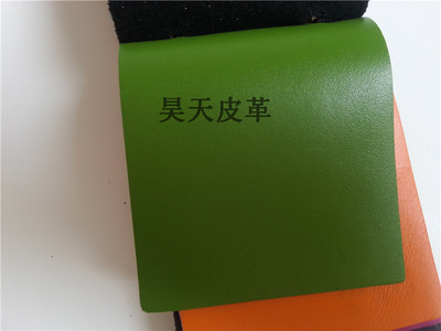 優(yōu)質(zhì)二層變色油蠟皮、瘋馬皮與貼膜皮 無極縣昊天皮革的專業(yè)生產(chǎn)與銷售
